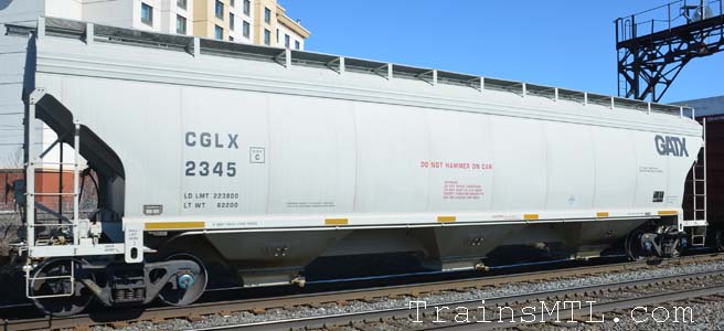 Car/wagon CGLX2345 right side / coté droit